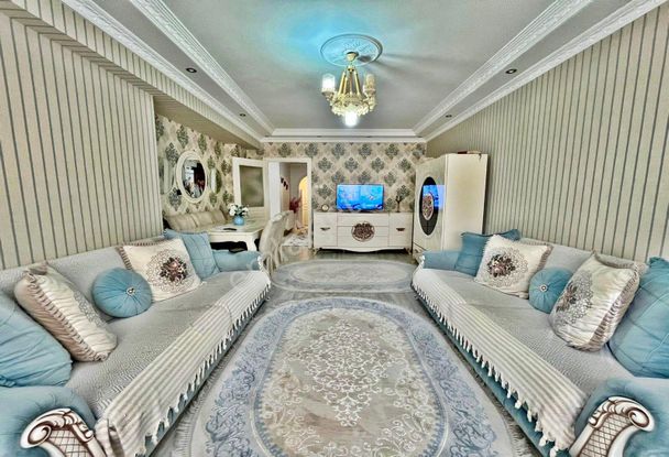 Itri Cadde'si Üzeri 3+1 140 M2 Full Yapılı Orta Kat Fırsatt!!