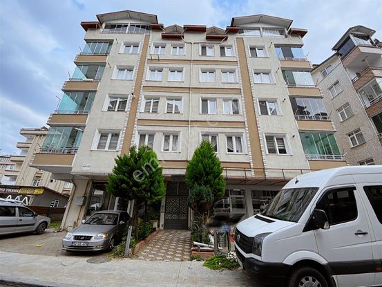 Bahadır'dan Şehir Merkez Yeni Mahalle'de 3+1 135m2