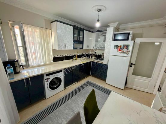 Fsn Den Ebeveyn Banyolu Full Yapılı Katta Ön Cephe 3+1