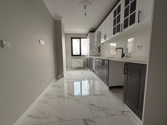 Sıfır Tatlıkuyu 4+1 İskanlı Asans 170m² Ön Cephe Fırsat Dublex