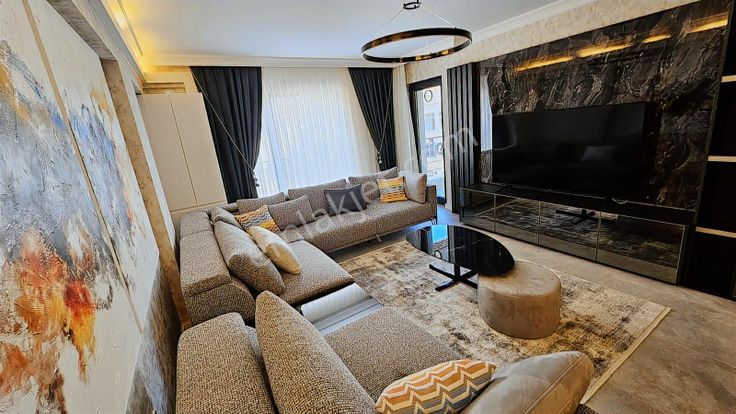 Arel'den Güvenevler Yeşilyurt Mobilyalı Emsalsiz Sıfır 2 Kat 1+1