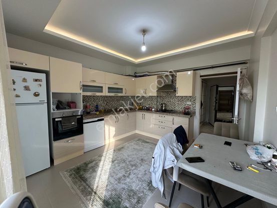 Amazon'dan Aliye İzzet Begoviç Yanı Geniş 3+1 Satılık Daire