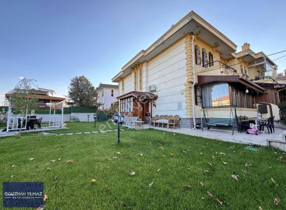 Oğuzhan Yılmaz'dan Meram Yaka Fatih Caddesine Cephe Ticari Villa