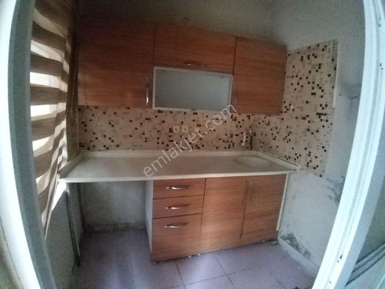 Konak Gürçeşme Lale Mah.//75m2 Tek Tatapu Ev(kiracı Evi Göstermiyor Alıc Dışardan Görüp Alabilir)