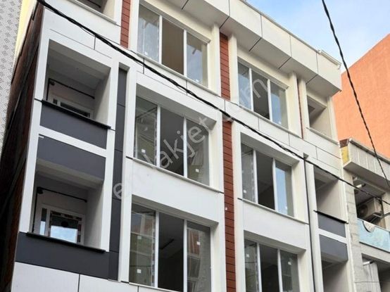 Mimar Yapı'dan Satılık 2+1 80m2 Çift Cepheli 1.kat Ferah Daire!