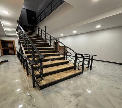 Serdaroğlundan Tepe Bölgesi 2+1 Sıfır Lüks Daire Uygun Fiyat!!