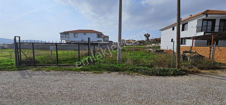 Foça Gerenköyde İmarlı Satılık Arsa