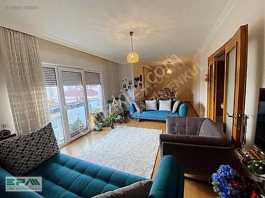 Ümraniye Mehmetakif Site İçinde 2+1 Arakat Büyük Daire/for Sale