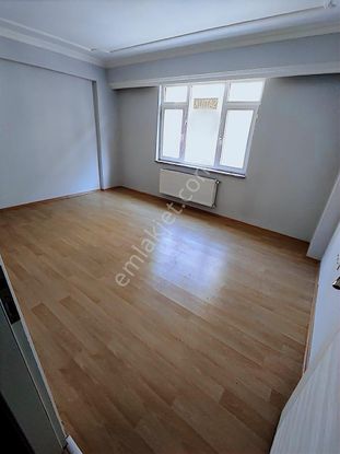 Fazelden Gaffar Okkan Cad. Arkasında Katta Tek Daire Geniş 2+1