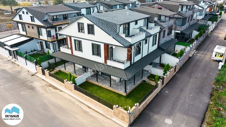 Kocaali’de Satılık 3+1 Villa Sahile Yakın Geniş Bahçeli