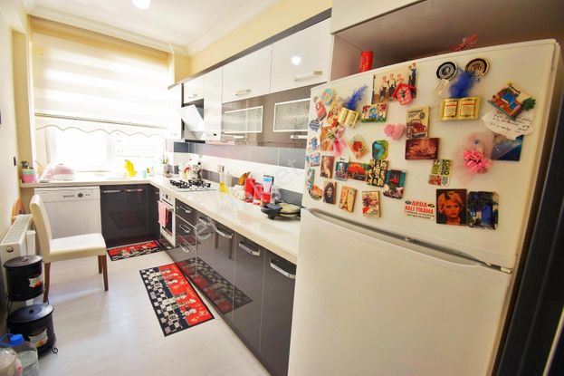 ▇turhanbey'de Ön Cephe Merkezi Konumda Ayrı Mutfaklı 2+1 Daire