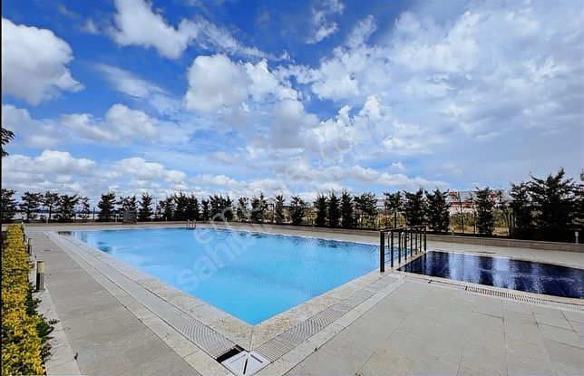 Arpalist Sitesi Balkonlu Boyalı Temiz Daire 1+1