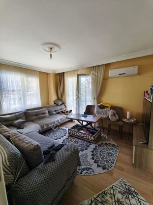 Sancaktepe / Osmangazi Mahallesinde 4+1 Satılık Ters Dubleks