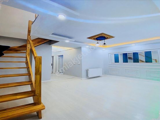 Beylkdüzü Özgür Yapı'dan Ultra Lüks 4+1 Ters Dubleks Daire