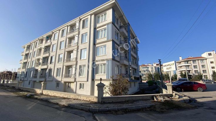 Afyon Özsu Emlak'tan Devlet Hastanesi Arkası Kiralık Eşyalı 1+1