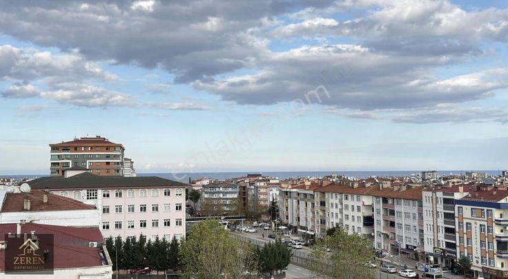 Ömürevleri Tramvay'a Cephe Lüks 1+1 Kiralık Daire