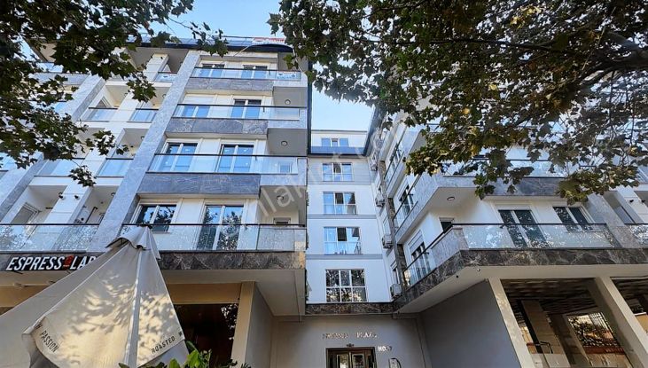 İncirli Caddesi Üzerinde Tabela Değeri Yüksek Dubleks Ofis