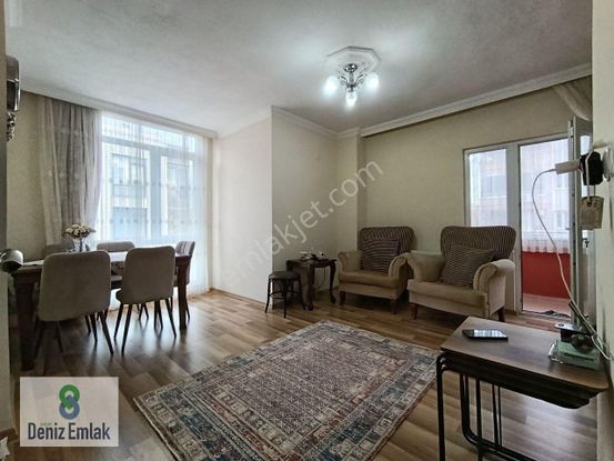 Denizden Akçayda Öncephe Arakat Masrafsız Satılık 2+1 Daire.