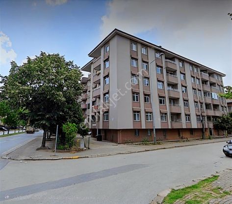 Adapazarı Mithatpaşa Mah 3+1 Satılık Daire