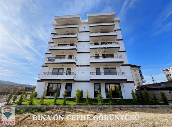 Derecik'de Satılık Sıfır 3+1 Lüks Daire Remax Parla Burhan