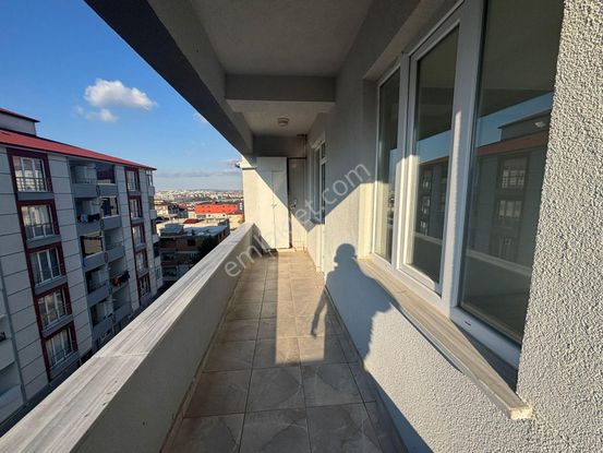 **eryıldız Gayrimenkul'den**gültepe Mah.iskanlı 145m2 Lüks 3+1 3.kat Ön Cephe