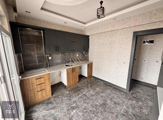 T.e.s'den Ultra Lüx 4 Yaşında Ful Ara Kat Hasarsız Ön Cephe 2+1