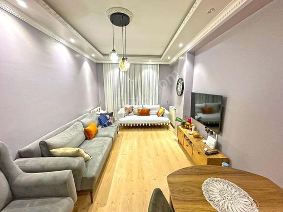 Metrobüse Yürüme Mesafesi Adliye Arkası Geniş 1+1 Kapalı Mutfak