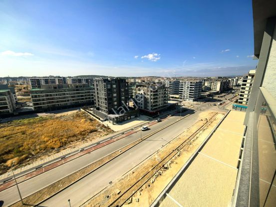 Bulvara Cephe Önü Açık 3+1 Dubleks