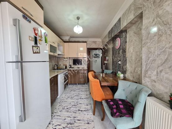 Karakeçili Cd. Paraleli Cadde / Okul / Park Yakını 4.kat 3+1