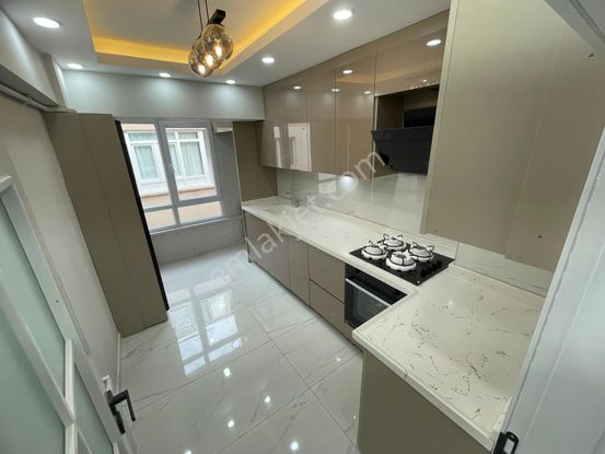 Sincan Mareşal Çakmak Mah.'de Satılık 3+1 Ara Katta Ön Cephe Daire