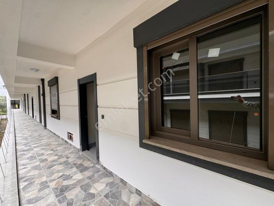 Edremit Çamlıbelde Site İçinde Kapalı Otoparklı 2+1 Daireler