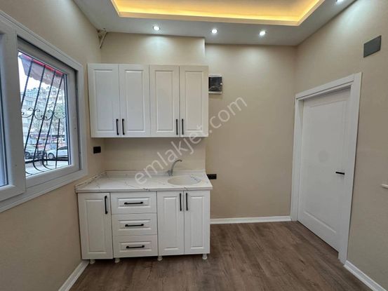 Yeşilyurt Mh. Barajyoluna Yakın Full Yapılı 1+1 Kaçmaz Satılık