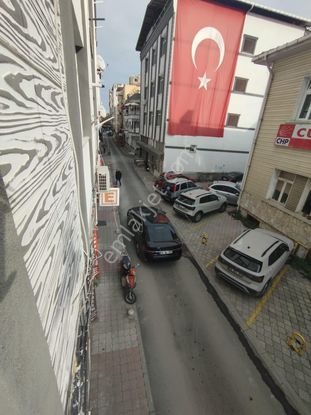 Sezgin Aslan'dan Şehrin Merkezinde Satılık 2+1 Daire