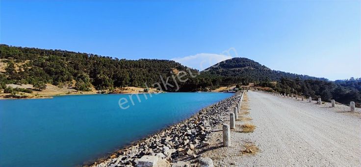 Bursa Sorgun Köyü'nde Satılık Gölet Manzaralı Hobi Bahçesi