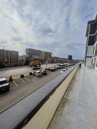 Satılık 2+1 Daire Metroya, Hastaneye, E5e Sıfır