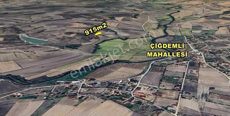 Babaeski Çiğdemli Köy Merkezine Çok Yakın 915m2 Tek Tapu Tarla