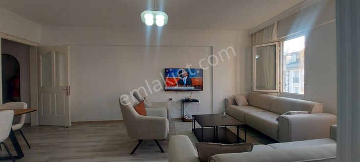 Didim Şehir Merkezinde 3+1 Ayrı Mutfak Havuzlu Daire