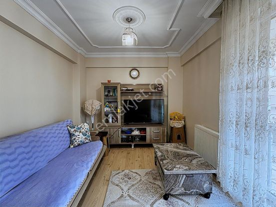 2+1 100m2 Demirciler Mahallesi'nde Ebeveyn Banyolu Satılık Daire