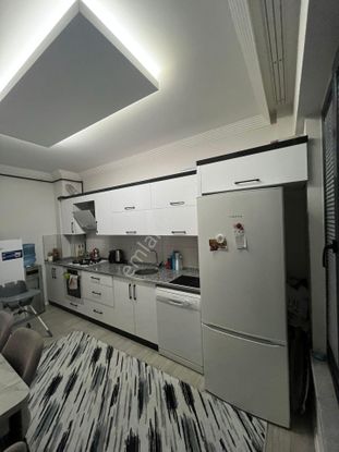 Akçay Emlak'tan Akşehir Gazi Mahallesinde Garajlı Satılık Sıfır 2+1 Daire