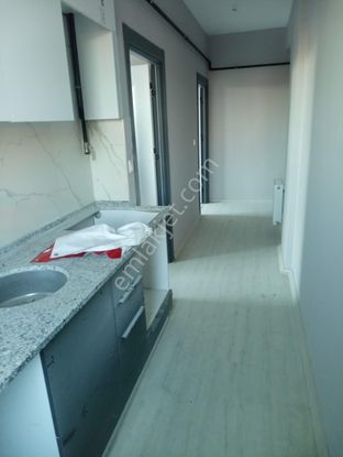 Yeşiltepe Mahallesinde Satılık 1+1 Daire ; Anadolu Üniversitesi Cuma Kapısı Yakını;