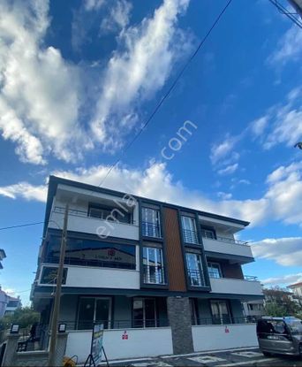 Prestij Emlaktan Gömeç Kemalpaşa Mah. 2+1 Kapalı Mutfak Daire