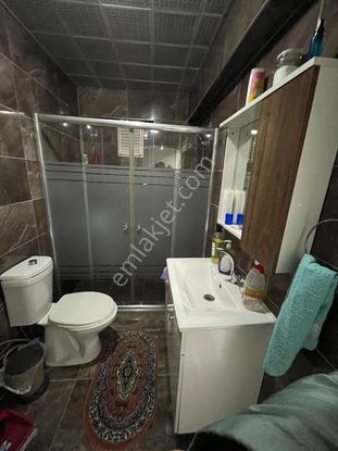 Bilgen Vatan'dan Köşk Mahallesi Cadde Yakını Giriş Kat Ön Cephe 2+1 Satılık Daire