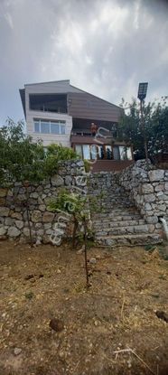 Manisa ,yunus Emre, Gökçeler Mahallesi'nde Bahçeli Satılık Ev