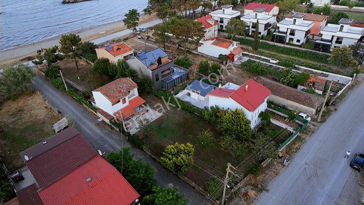 Aress'ten Kiralık Denize 3. Parsel Eşyalı 5 Yatak Odalı Triplex