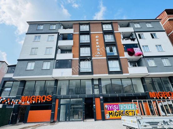 Güven'den Kapaklı'da Cadde Üstünde Ebeveyn Banyolu 3+1 Daire