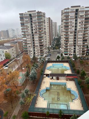 Nazım Hikmet Caddesi Üzerinde 4+1 Satılık Daire