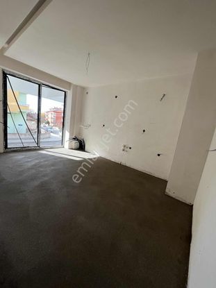 Özgüven Emlak'dan İpek Taksi Yanında 2+0 Lüks Daire