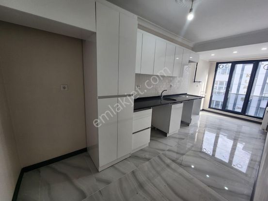 Satılık 5+2 Dubleks Alt Kat 3+1 Ust Kat 2+1