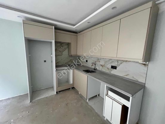 Emlak Center'dan Muradiye Mah Satılık 1+1 Sıfır Daire