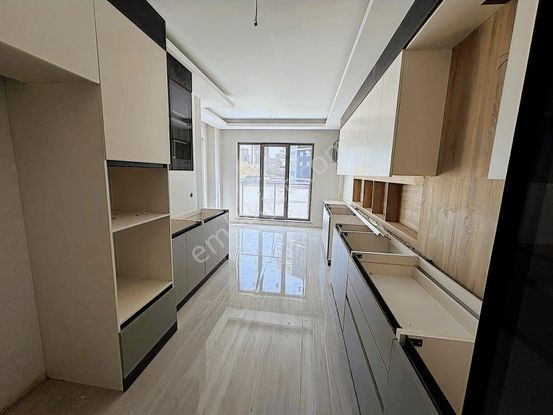 Susuz'da 4+1 Satılık Kış Bahçeli Sıfır Daire